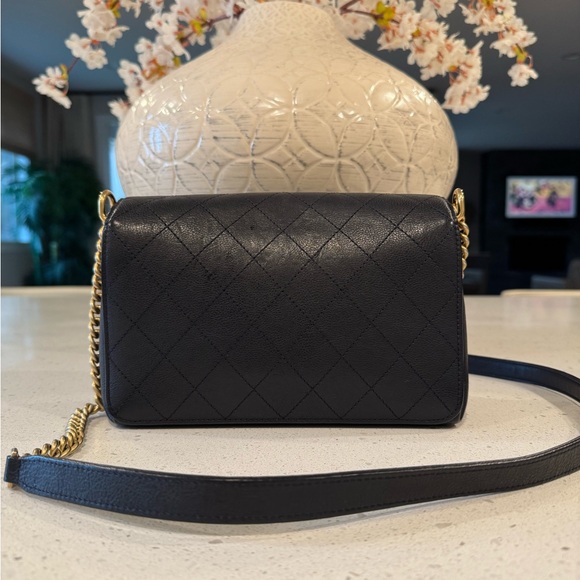 Chanel Quilted Small flap bag with mixed metal CC - Picture 2 of 7